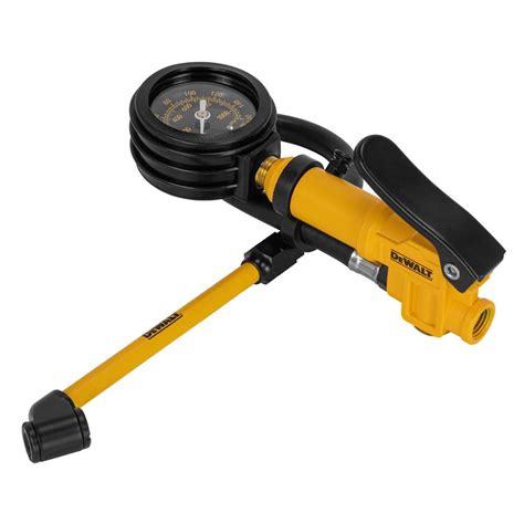 DEWALT DEWALT 2" Analog Dial Inflator with 12" Hose & Dual Head Chuck ...