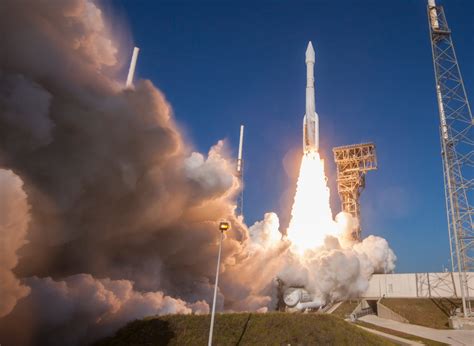 The World's Fastest Rocket Just Launched A Secret Spy Satellite | Gizmodo Australia