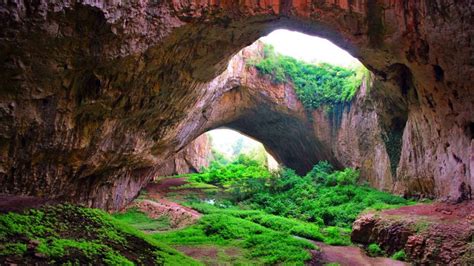 Amazing : Melissani Cave Lake, Cephalonia, Greece.