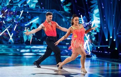 Strictly viewers blown away by sizzling chemistry between Ellie and ...