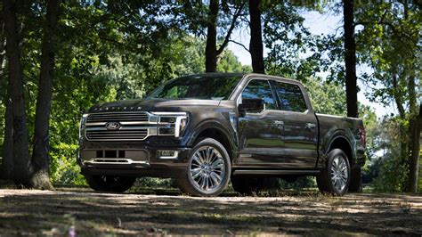 2024 Ford F-150 gains tailgate door, best-in-class power for Raptor R