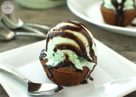 Ice Cream Brownie Cups - Cupcake Diaries