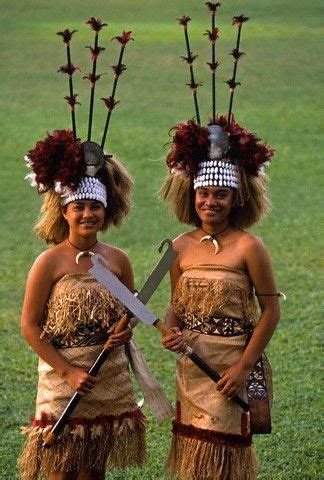 78 Traditional Costumes from around the World ... | Costumes around the ...