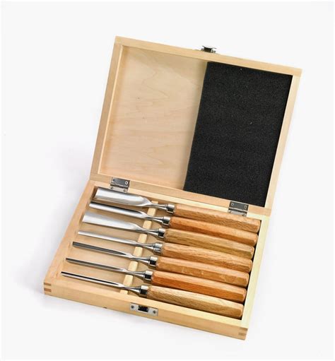 7-Piece Carving Tool Set - Lee Valley Tools