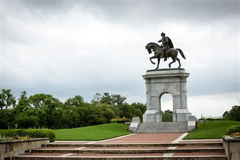 The Battle of Sam Houston's Statue – Texas Monthly