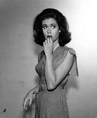 Thriller TV Series Publicity Photo - Elizabeth Montgomery Photo ...