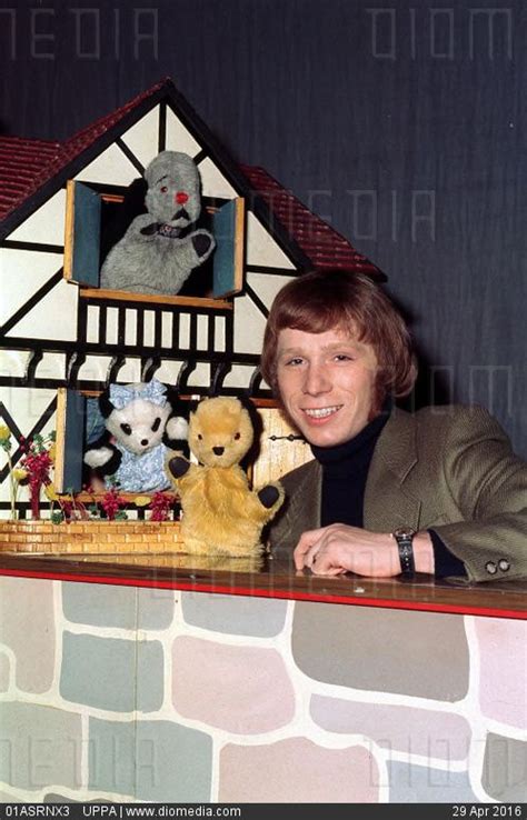 STOCK IMAGE - MATTHEW CORBETT British Entertainer and Puppeteer ...