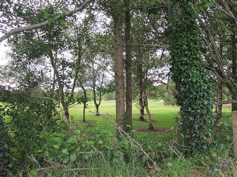 Ballina Golf Club © Richard Webb cc-by-sa/2.0 :: Geograph Britain and Ireland