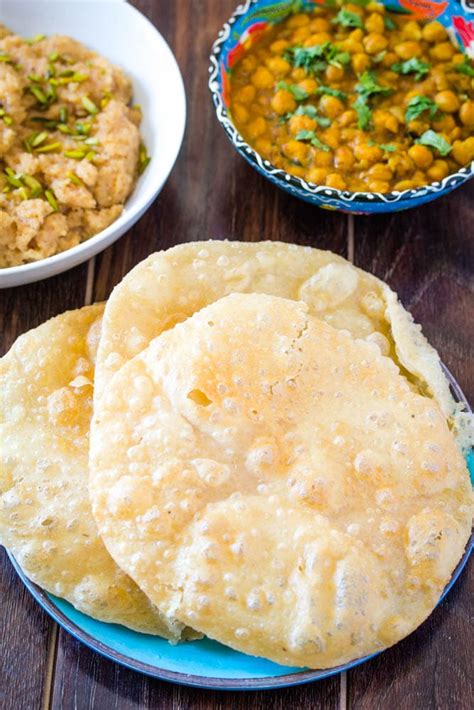 Pakistani Halwa Puri Breakfast - I Knead to Eat