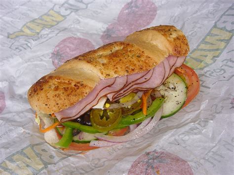File:Subway 6-inch Ham Submarine Sandwich.jpg - Wikimedia Commons