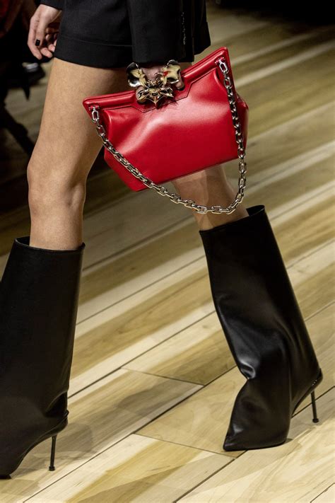 Say Hello to Real Life: The 11 Accessory Trends From Fall 2023 You’ll Actually Wear in 2023 ...