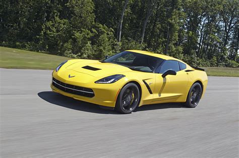 2014 Chevrolet Corvette Stingray Z51 Does 0-60 mph in 3.8 Seconds