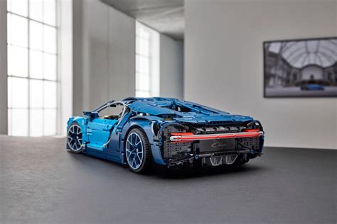 Lego Technic Bugatti Chiron has beauty in the details - CNET