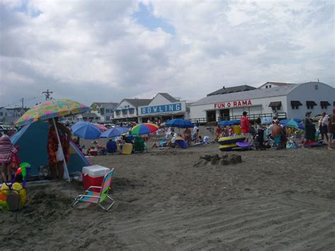 York Beach, Maine Summer Attractions for the Whole Family | York beach, York beach maine ...