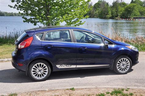 2016 Ford Fiesta Titanium - Autos.ca