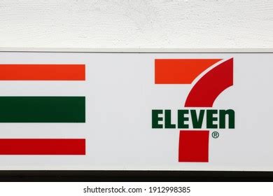 7 Eleven Banner