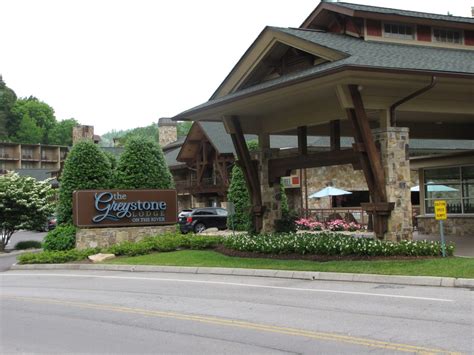 Greystone Lodge – Gatlinburg, Tennessee - Bloggy Moms Magazine