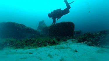 Underwater Archaeology Team Finds 9,000-Year-Old Stone Tool Artifacts