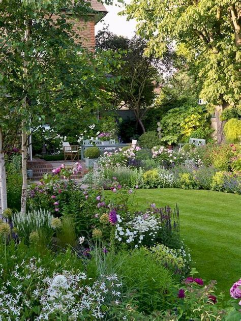 80 Beautiful Front Yard Cottage Garden Landscaping Ideas - Homekover ...