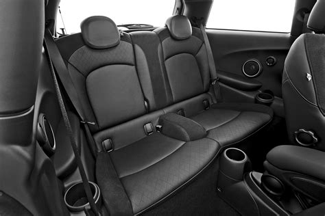 The new MINI Cooper S - Interior - Car Body Design