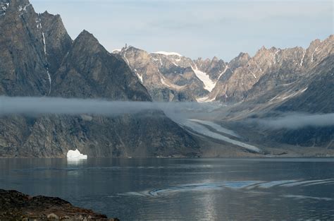 Mountains at Ofjord, Northeast Greenland National Park | GRID-Arendal