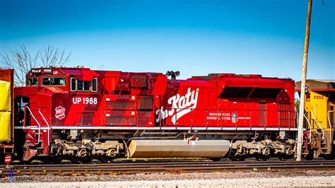 UP 1988 The Katy Line Heritage Locomotive : r/trains