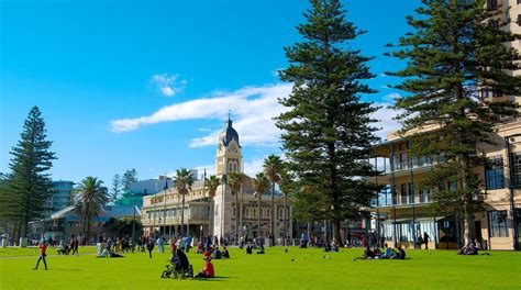 Visit Glenelg Beach in Adelaide | Expedia