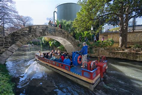 River Cruise in San Antonio Texas Editorial Stock Photo - Image of float, texas: 102084753