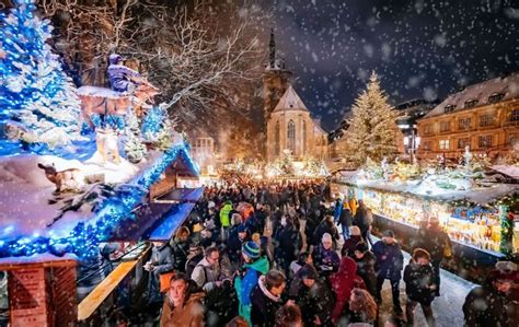 Aufbau für den Weihnachtsmarkt Stuttgart gestartet: Was bietet das Event 2023? - Nachrichten aus ...