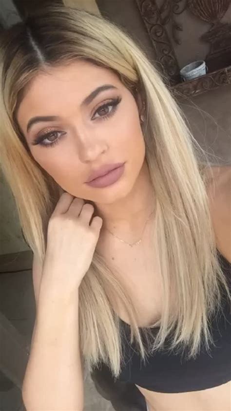 As 25 melhores ideias de Kendall jenner blonde hair no Pinterest