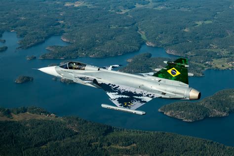 First Brazilian Gripen E Completes its First Flight