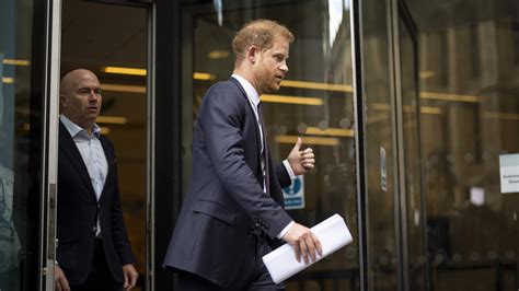 Prince Harry Testifies He Was ‘Stalked for Over a Decade’ by Paparazzi - The New York Times