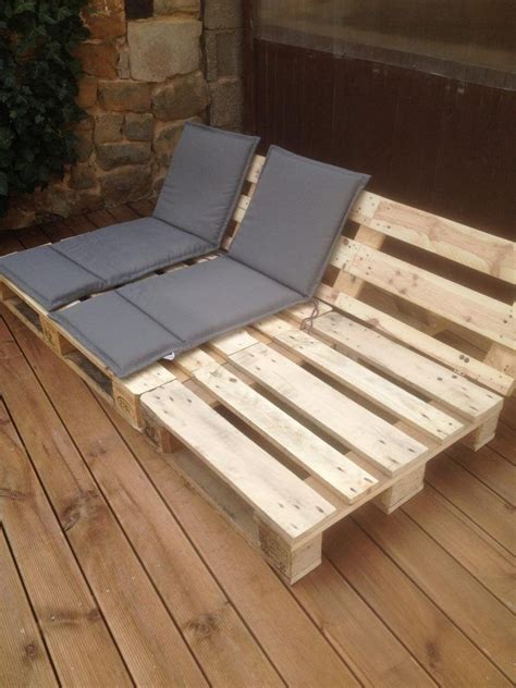 50 Amazing Pallet Furniture Projects For Your Home And Garden