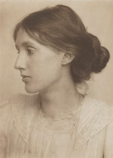 NPG P221; Virginia Woolf - Portrait - National Portrait Gallery