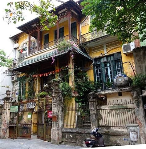 Old villas in Hanoi: an imprint of French architecture