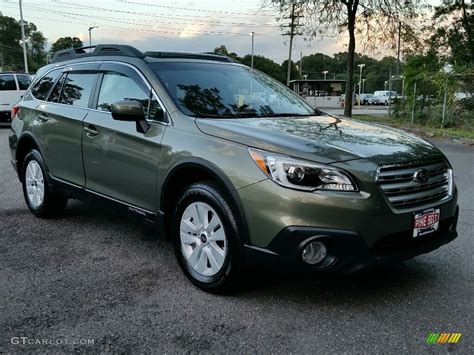 2016 Wilderness Green Metallic Subaru Outback 2.5i Premium #115563097 ...