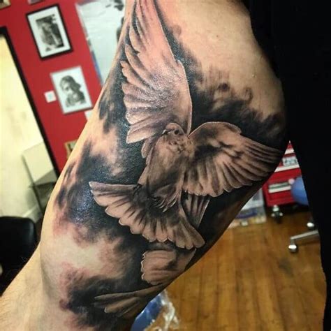 Upper Arm Bicep Tattoos For Men - Viraltattoo