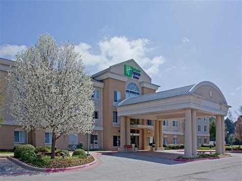 Longview (TX) Holiday Inn Express Hotel & Suites Longview United States, North America Located ...