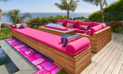 You Can Stay at Barbie Malibu DreamHouse Through Airbnb