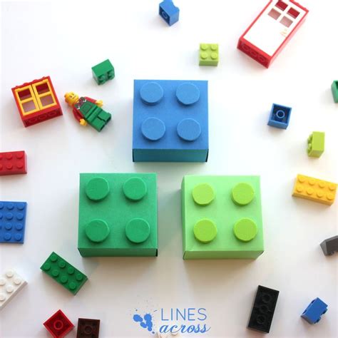 Lines Across: Lego Gift Boxes (With Free Templates) | Kortfremstilling