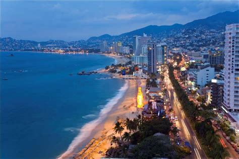 Acapulco: Mexico’s oldest and most well-known beach resort | Traveler's ...