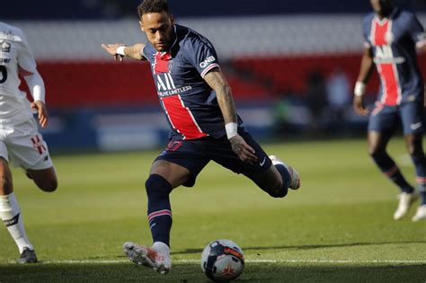 Strasbourg vs. PSG FREE LIVE STREAM (4/10/21): Watch Ligue 1 online ...