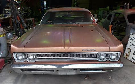 Stored 14 Years: 1969 Plymouth Fury III | Barn Finds