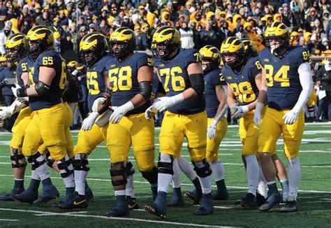 Zak Zinter, All-B1G Michigan OL, reveals plans for 2023 season