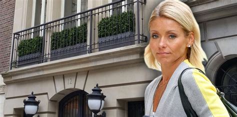 Kelly Ripa’s Upper East Side Home Is Beyond Gorgeous!