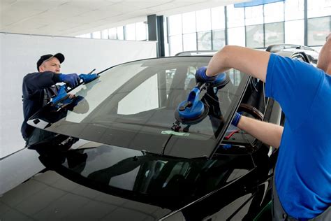 Understanding the Windscreen Repair Process: Step-by-Step Guide | Rapid Response Autoglass