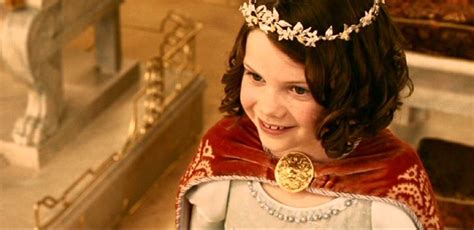 Fichier:Lucy coronation.jpg | Wiki Narnia | Fandom powered by Wikia