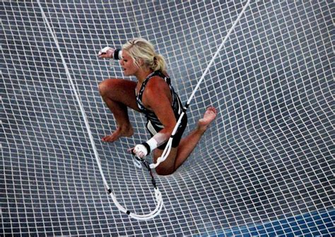 Flying Trapeze - Byron Bay Australia - Circus Arts Australia