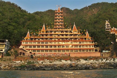 8 Best Places To Visit In Rishikesh | 2021 Rishikesh Travel Diary