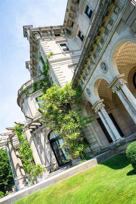 Take A Photo Tour of The Breakers | Newport Mansions - Jen Elizabeth's ...